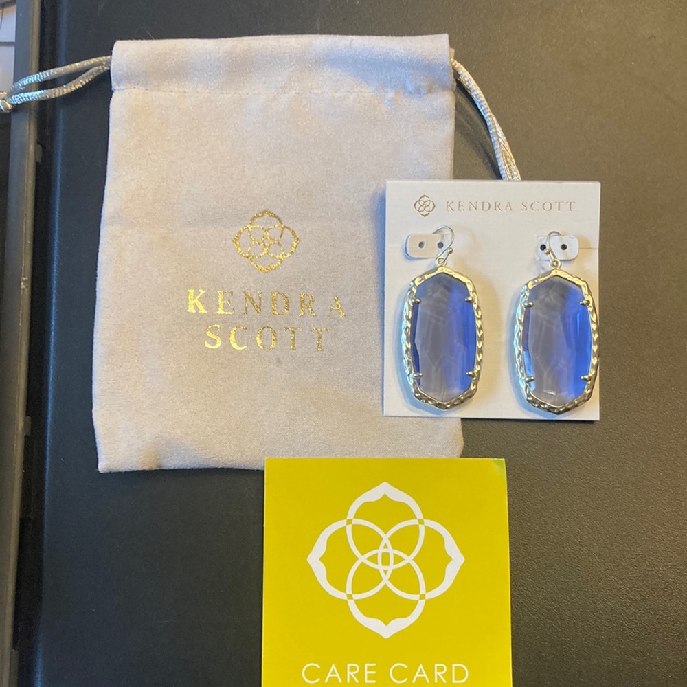 Kendra Scott Amethyst color Earrings